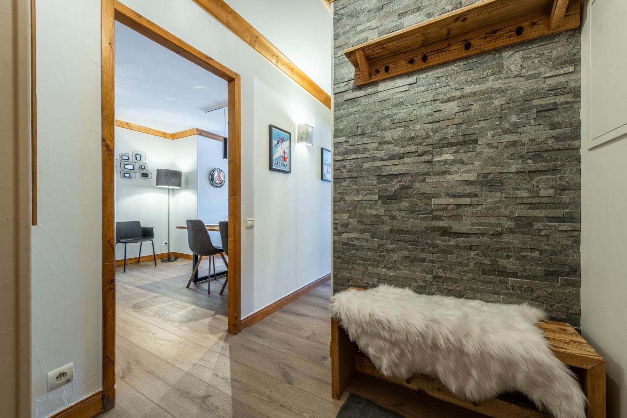 Apartment 4-5 Personnes Skis Aux Pieds Piscine Interieure Sauna Hammam Les Arcs (Savoie)